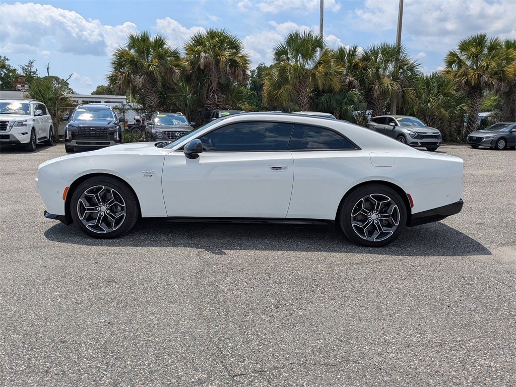 Used 2024 Dodge Charger R/T w/ Plus Group image 6