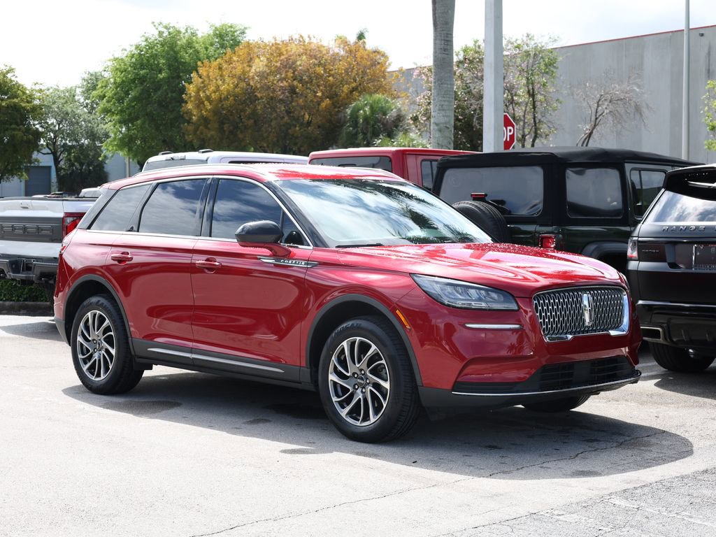 Used 2022 Lincoln Corsair FWD image 2