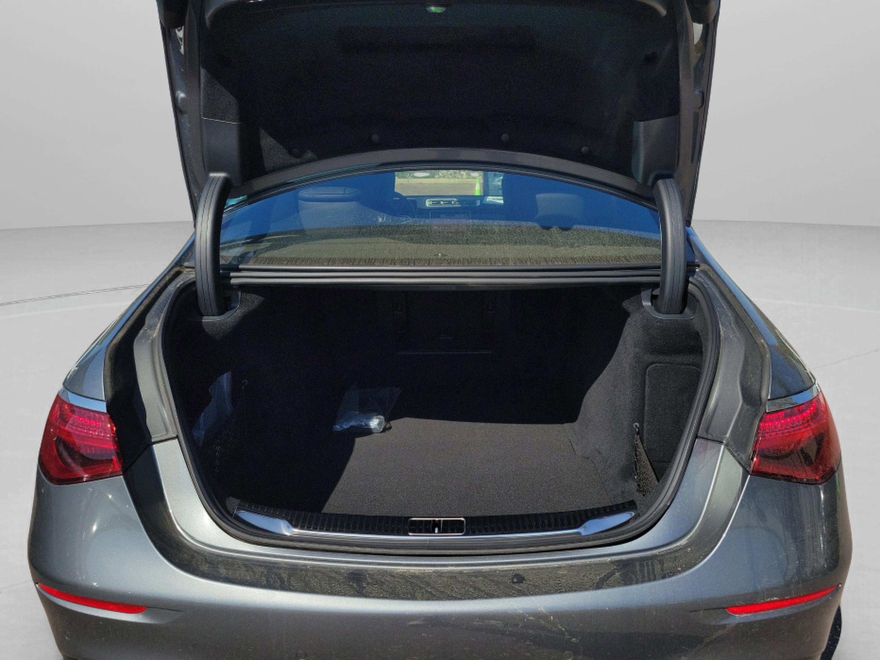 Used 2026 Mercedes-Benz S 580 4MATIC Sedan image 5