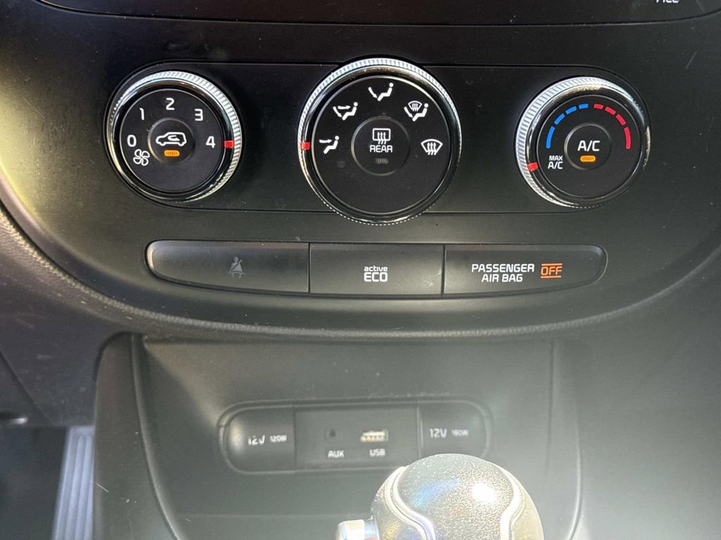 Used 2016 Kia Soul FWD image 21