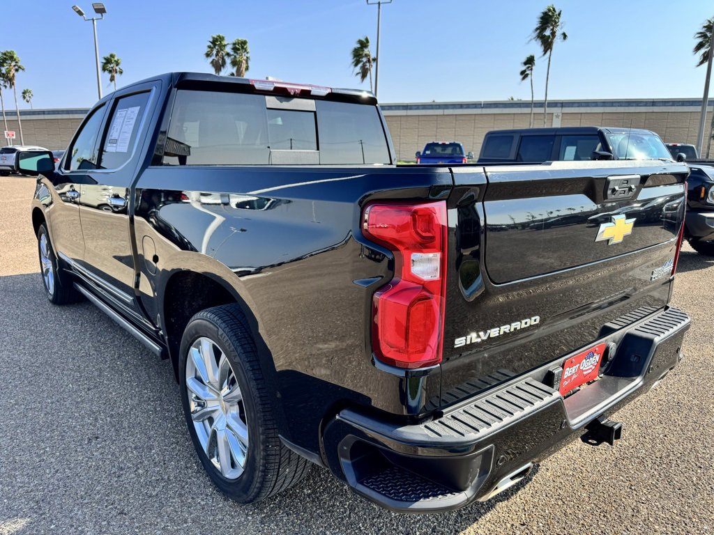 Used 2024 Chevrolet Silverado 1500 High Country w/ Technology Package image 4