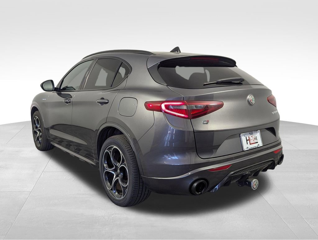 Used 2022 Alfa Romeo Stelvio Veloce image 26