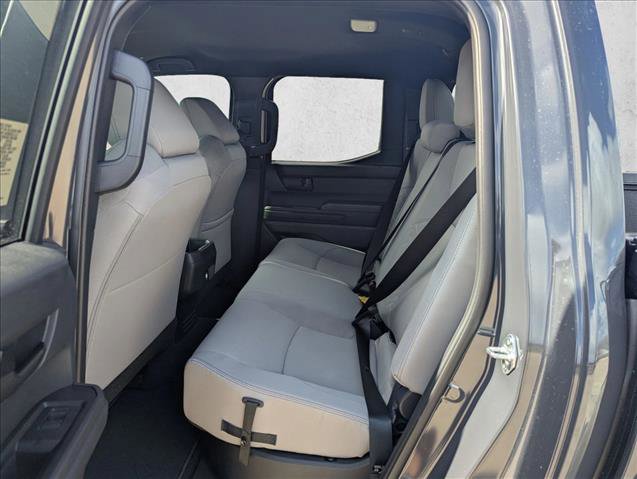 Used 2025 Toyota Tacoma SR5 AWD/4WD image 16