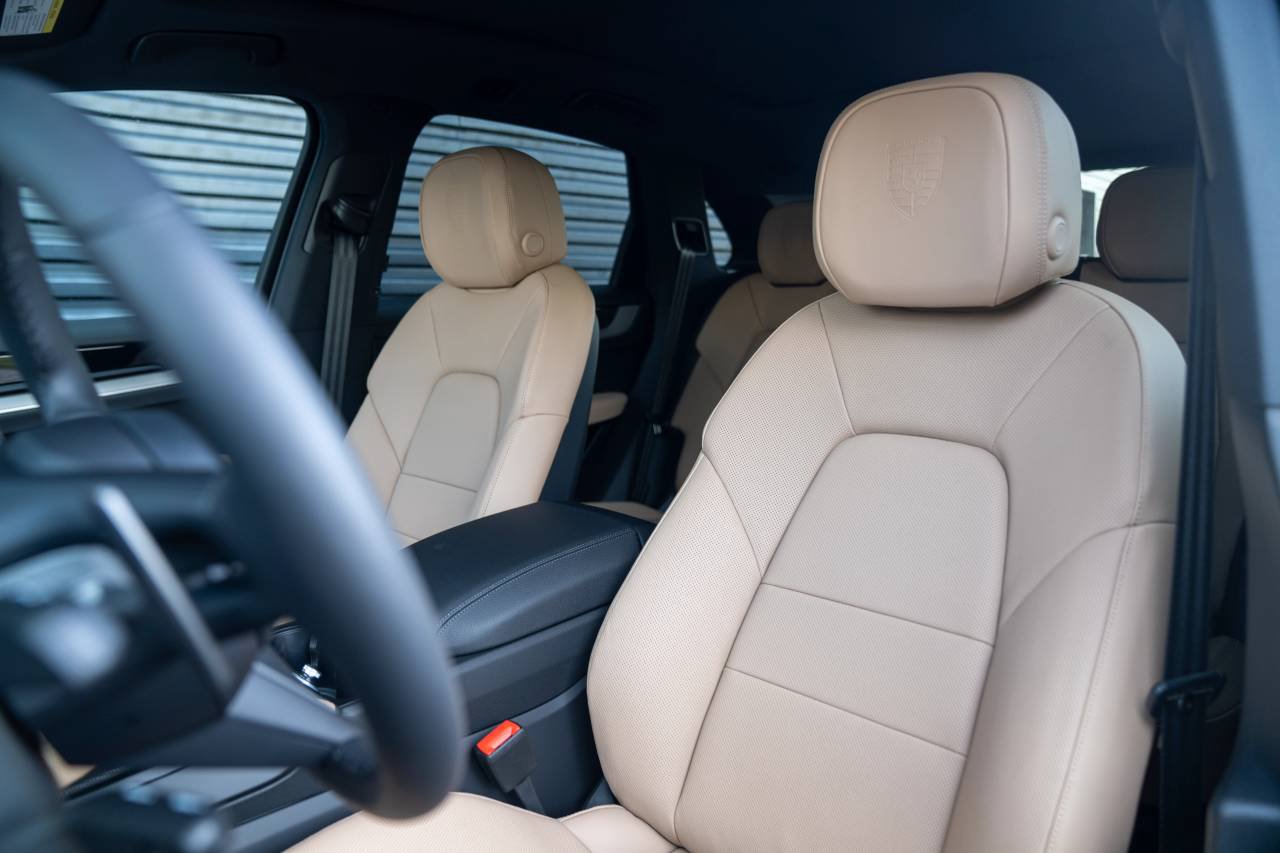 New 2026 Porsche Cayenne S AWD/4WD image 5