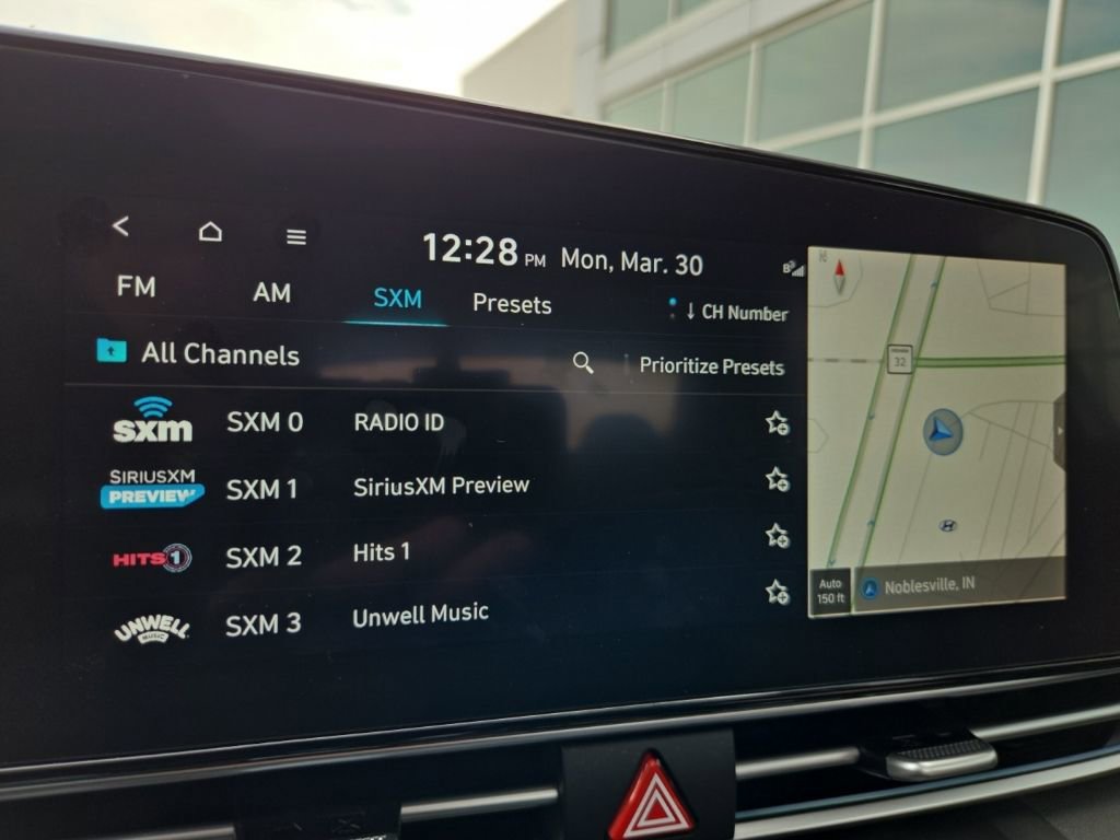 Certified 2024 Hyundai Elantra SEL w/ Convenience Package FWD image 43