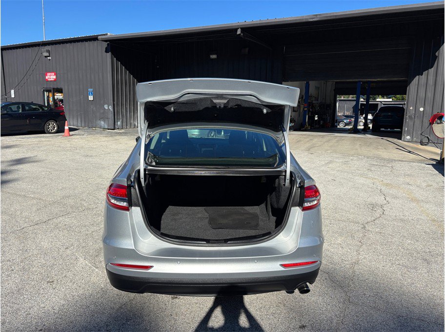 Used 2019 Ford Fusion SE FWD image 39