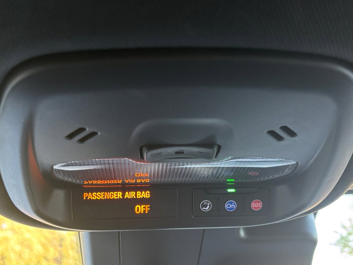 Used 2025 Buick Envista Preferred w/ Convenience I Package image 7