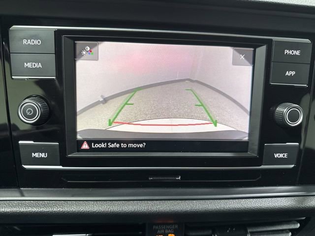 Used 2023 Volkswagen Jetta Sport image 2