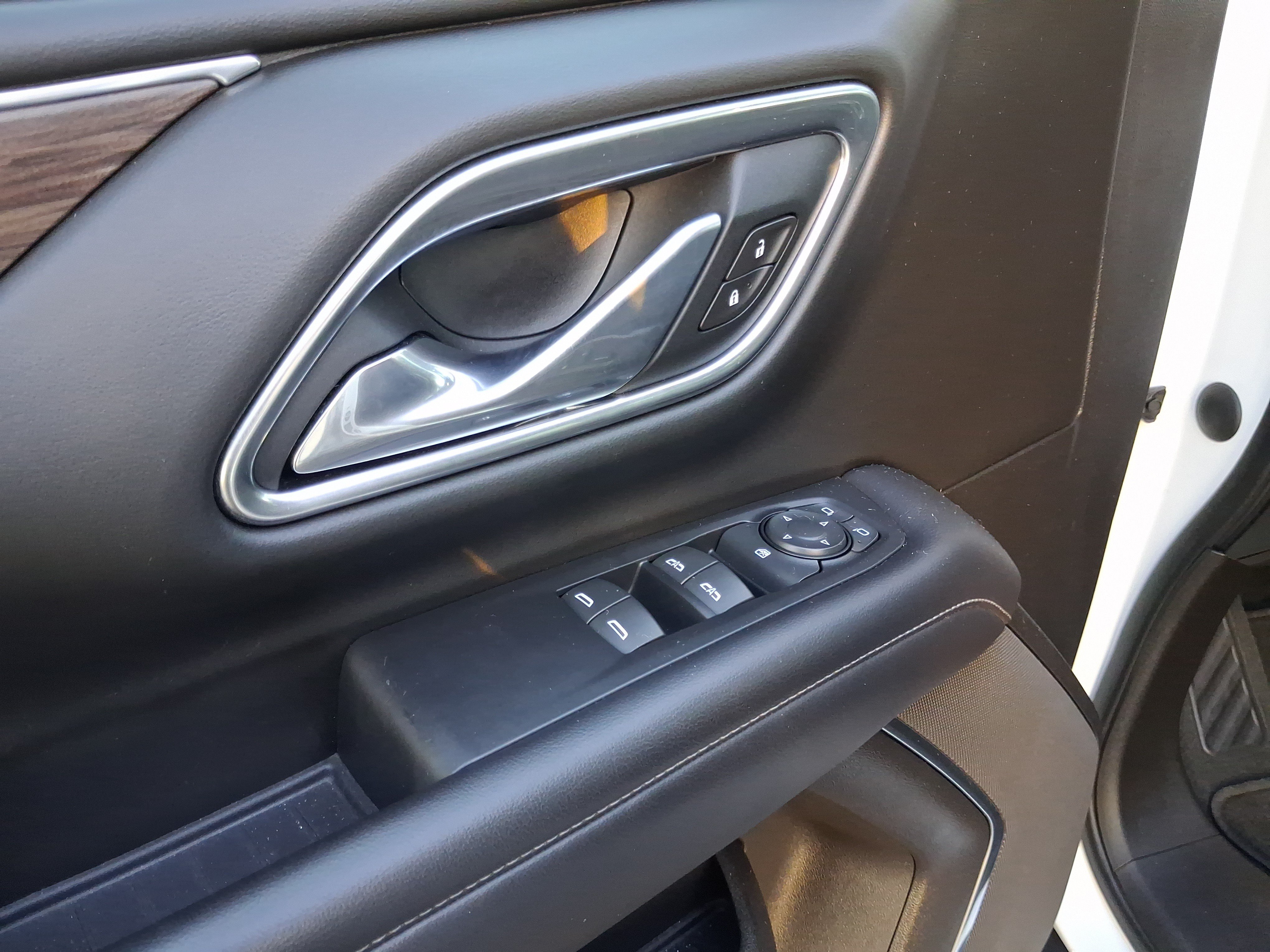 Used 2021 Chevrolet Tahoe LS RWD image 14