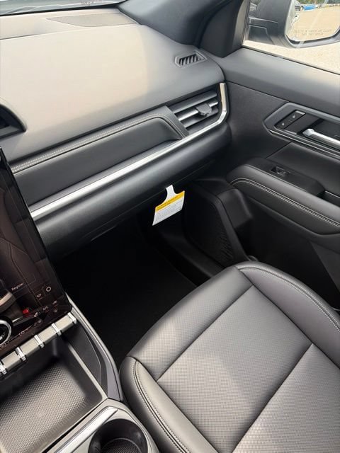 New 2027 GMC Terrain Elevation w/ Elevation Premium Package AWD/4WD image 14