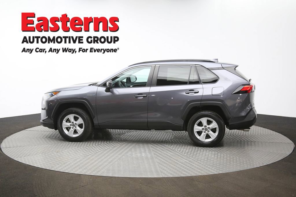 Used 2021 Toyota RAV4 LE image 60