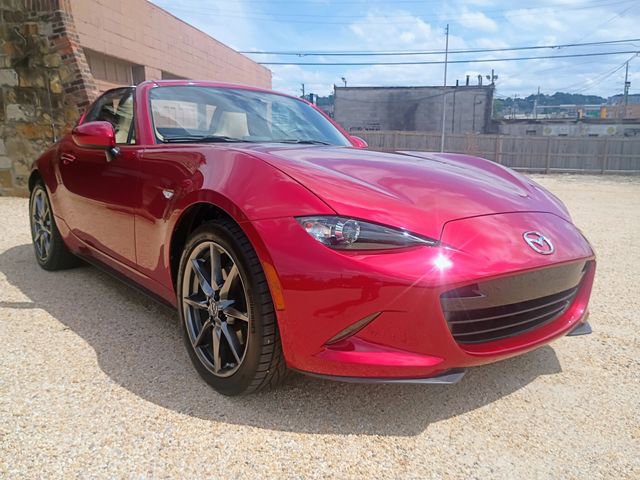 Used 2020 MAZDA MX-5 Miata RF Grand Touring RWD image 2