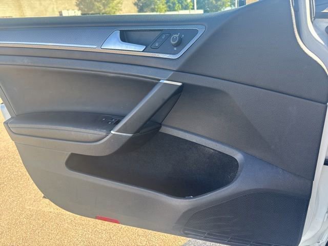 Used 2017 Volkswagen Golf Alltrack SEL image 17