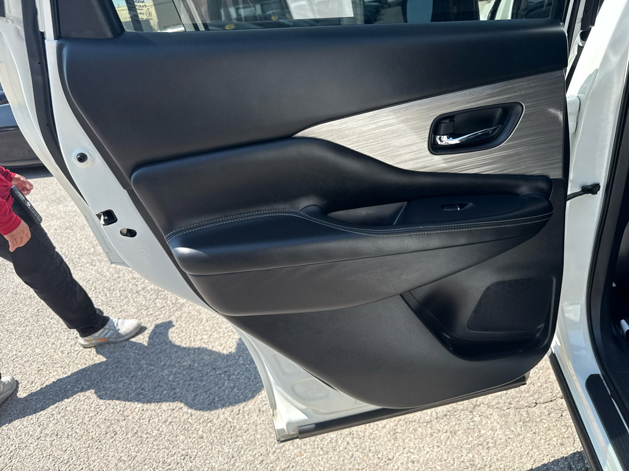 Used 2018 Nissan Murano SL w/ Moonroof Package image 18