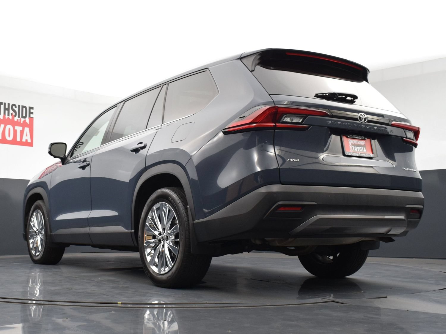 Used 2025 Toyota Grand Highlander AWD image 38