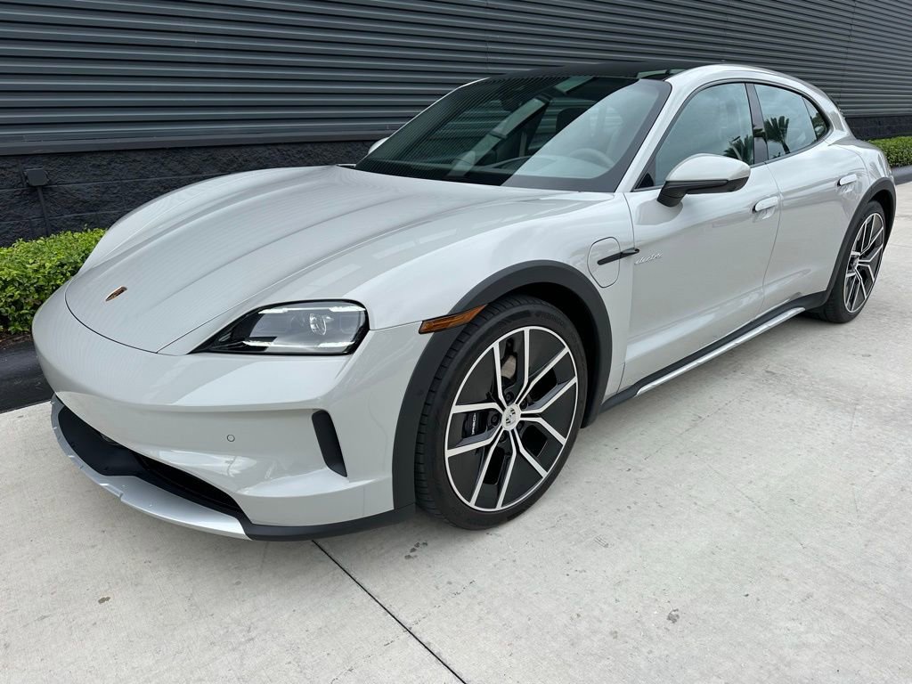 Certified 2025 Porsche Taycan 4 Cross Turismo image 7