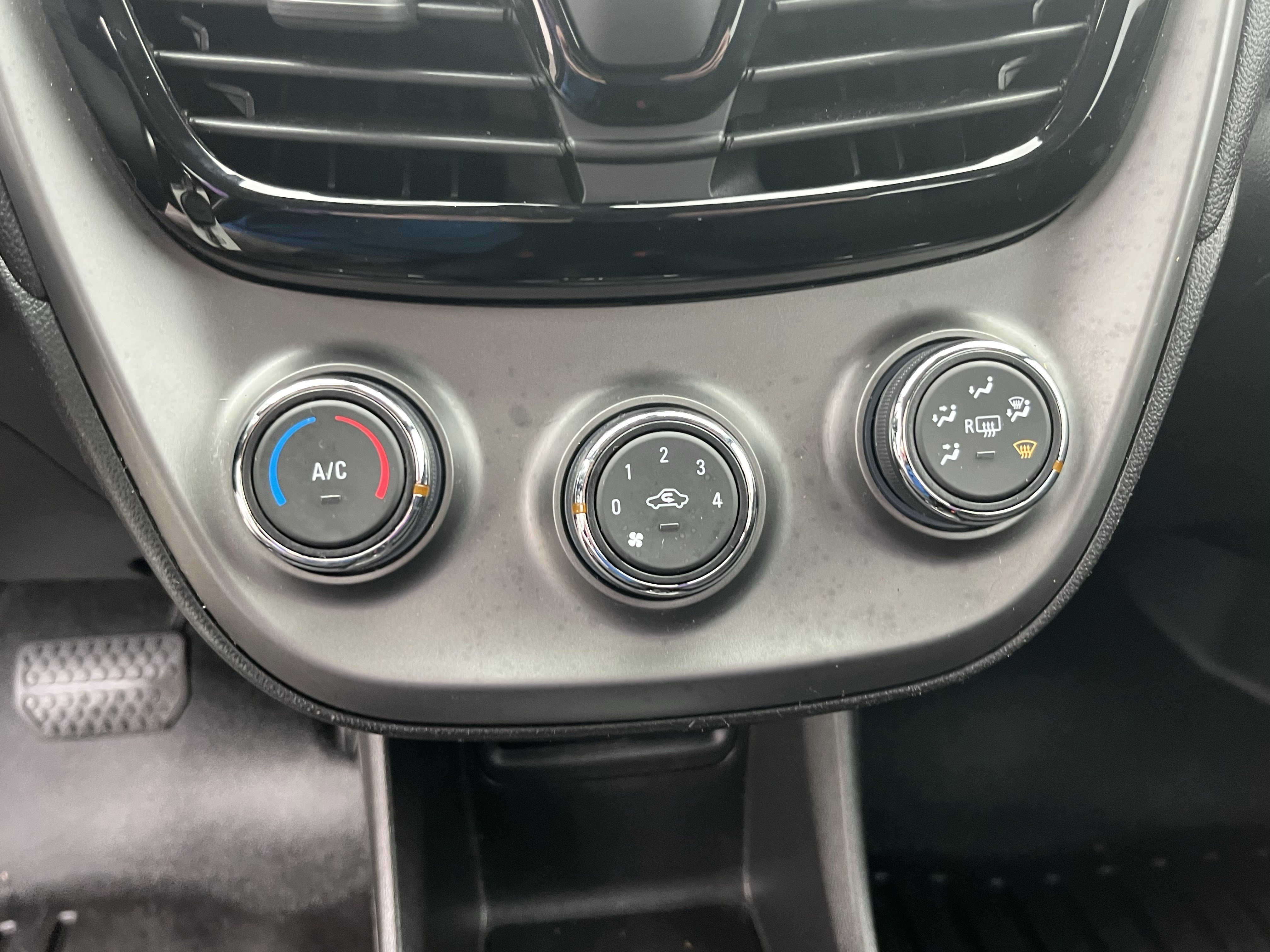 Used 2019 Chevrolet Spark LS image 23