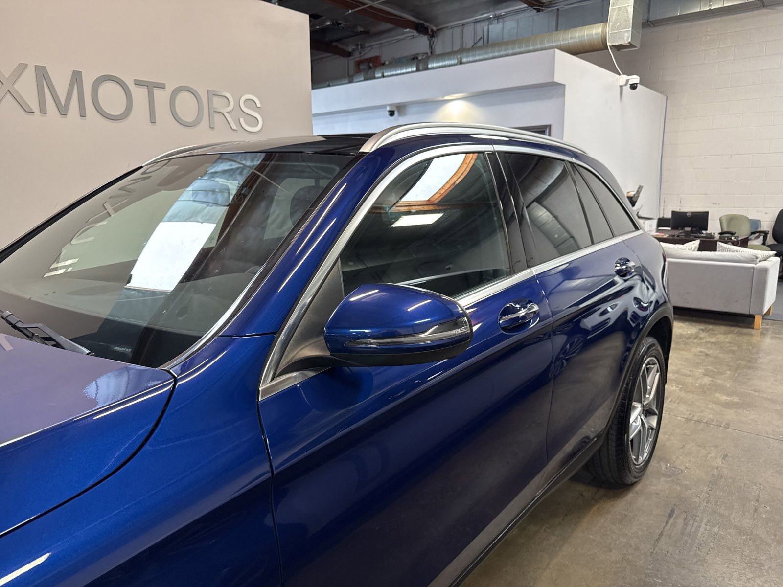 Used 2017 Mercedes-Benz GLC 300 4MATIC image 6