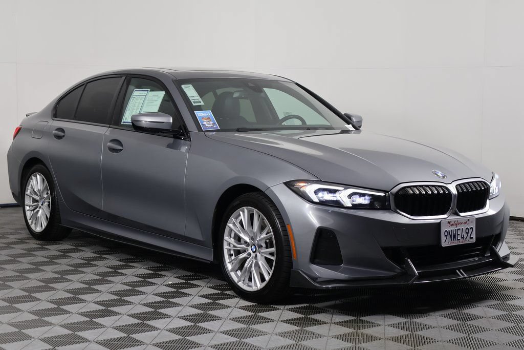 Used 2023 BMW 330i Sedan w/ Driving Assistance Package RWD image 3