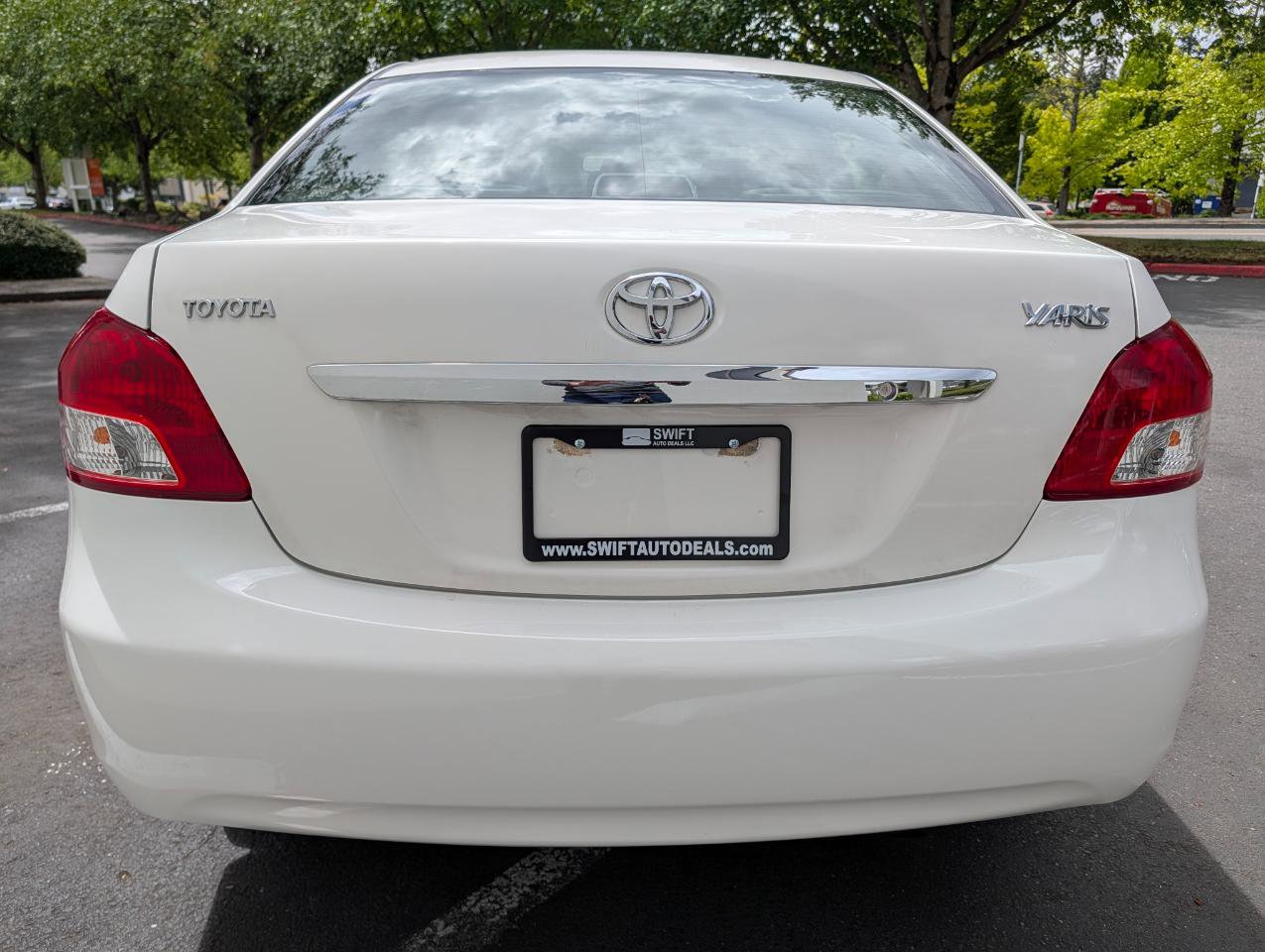 Used 2008 Toyota Yaris Sedan FWD image 5