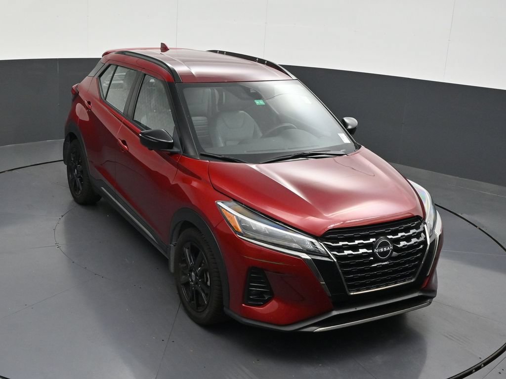 Used 2023 Nissan Kicks SR w/ SR Premium Package FWD image 21