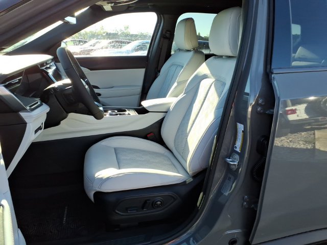 New 2027 Jeep Cherokee Overland AWD/4WD image 12