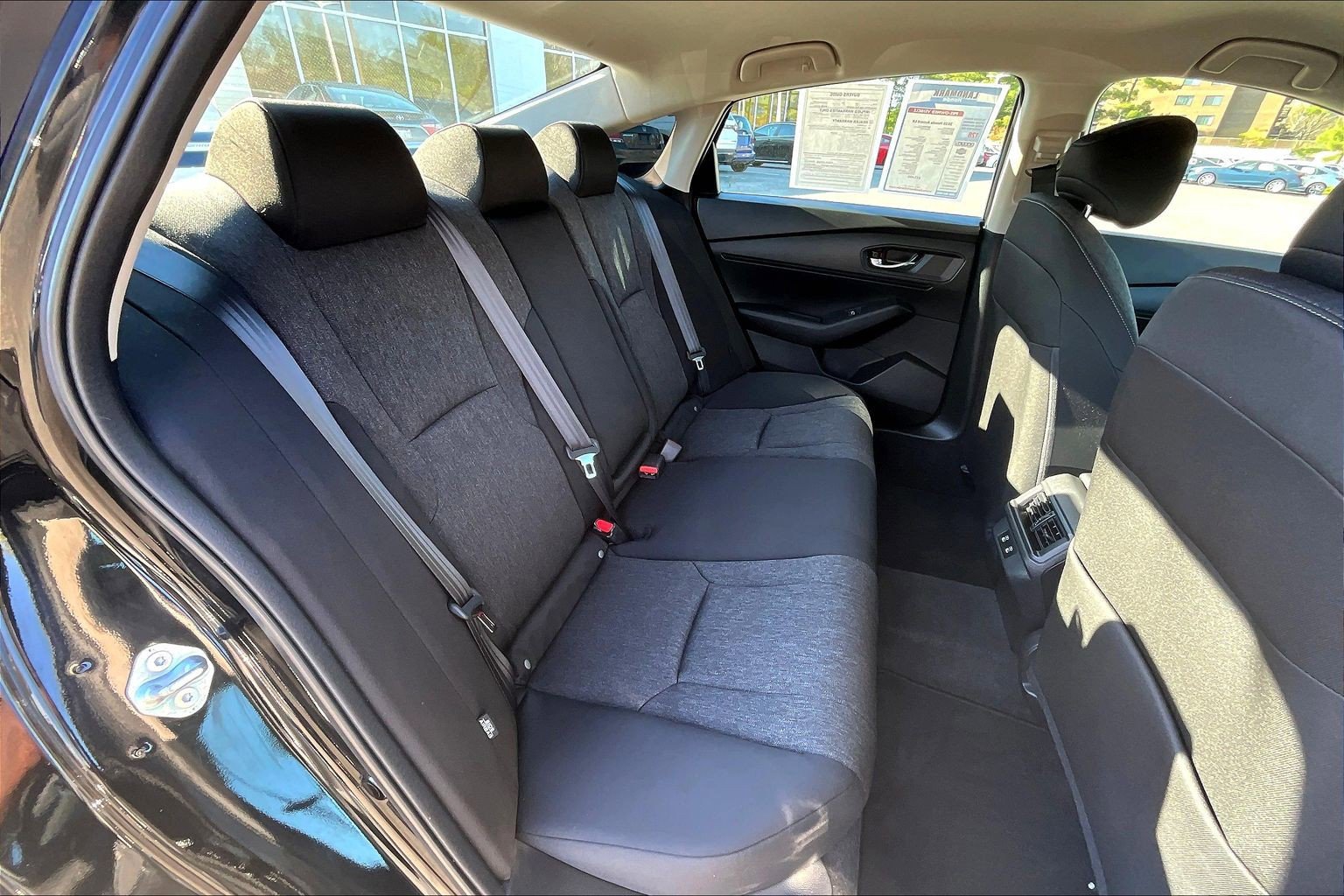 Certified 2025 Honda Accord LX image 28
