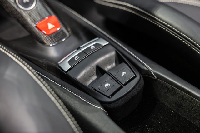 Used 2018 Ferrari 488 Spider RWD image 40