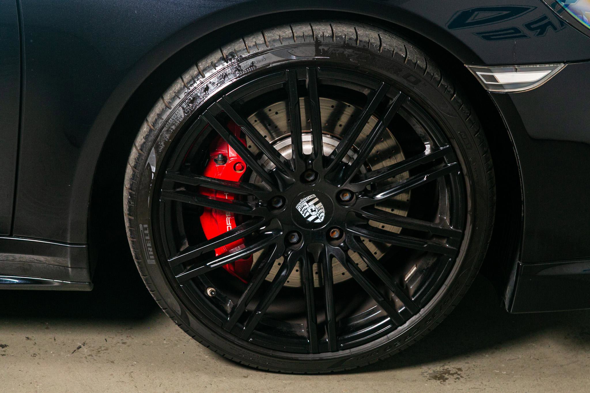 Used 2015 Porsche 911 Turbo image 18