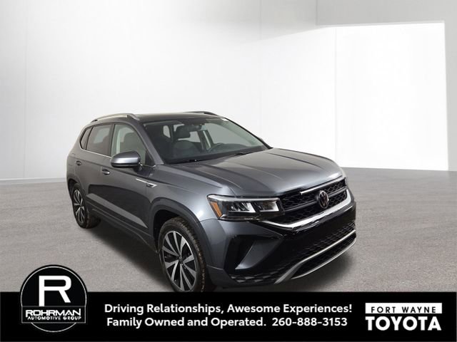 Used 2022 Volkswagen Taos SE image 4