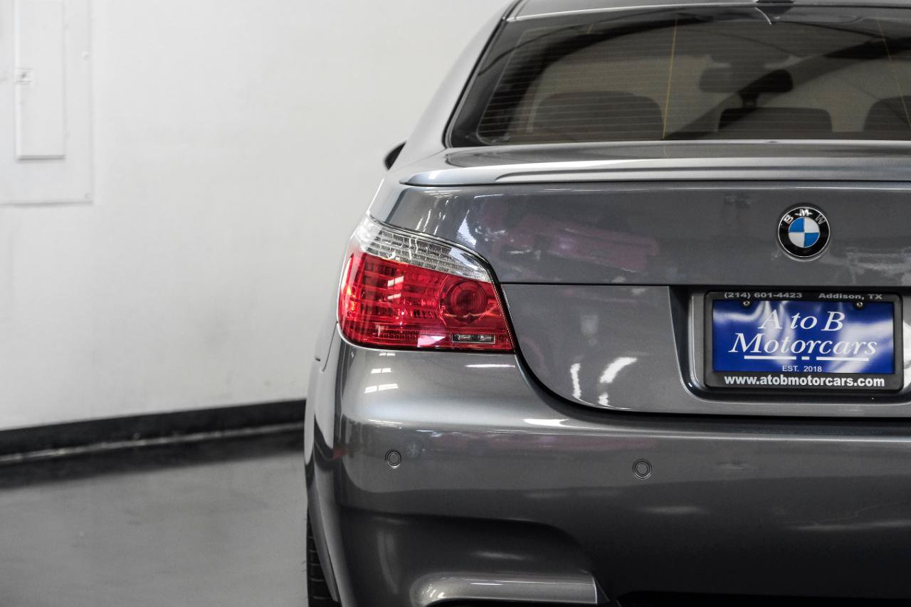 Used 2010 BMW M5 RWD image 43