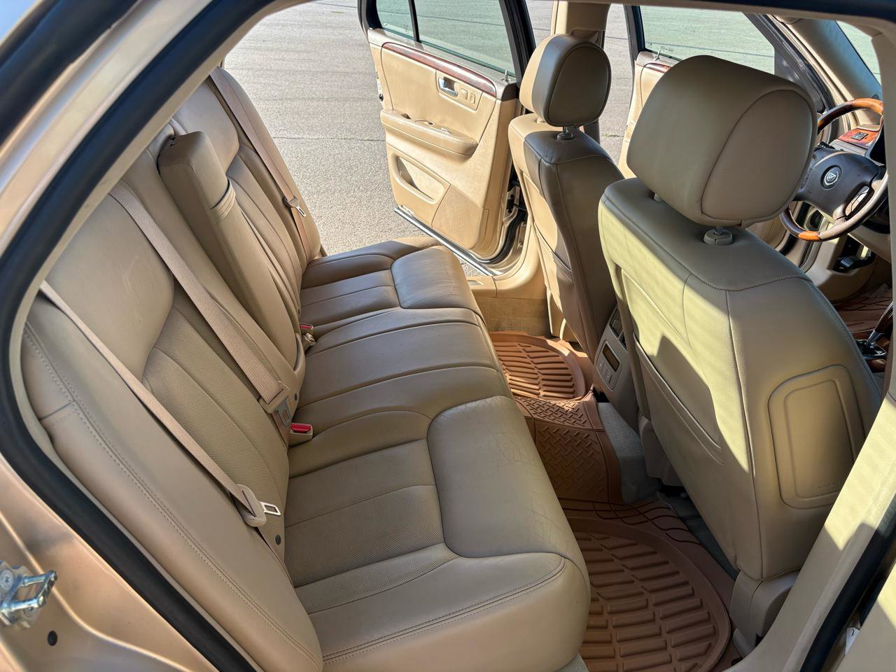 Used 2006 Cadillac DTS Performance image 22