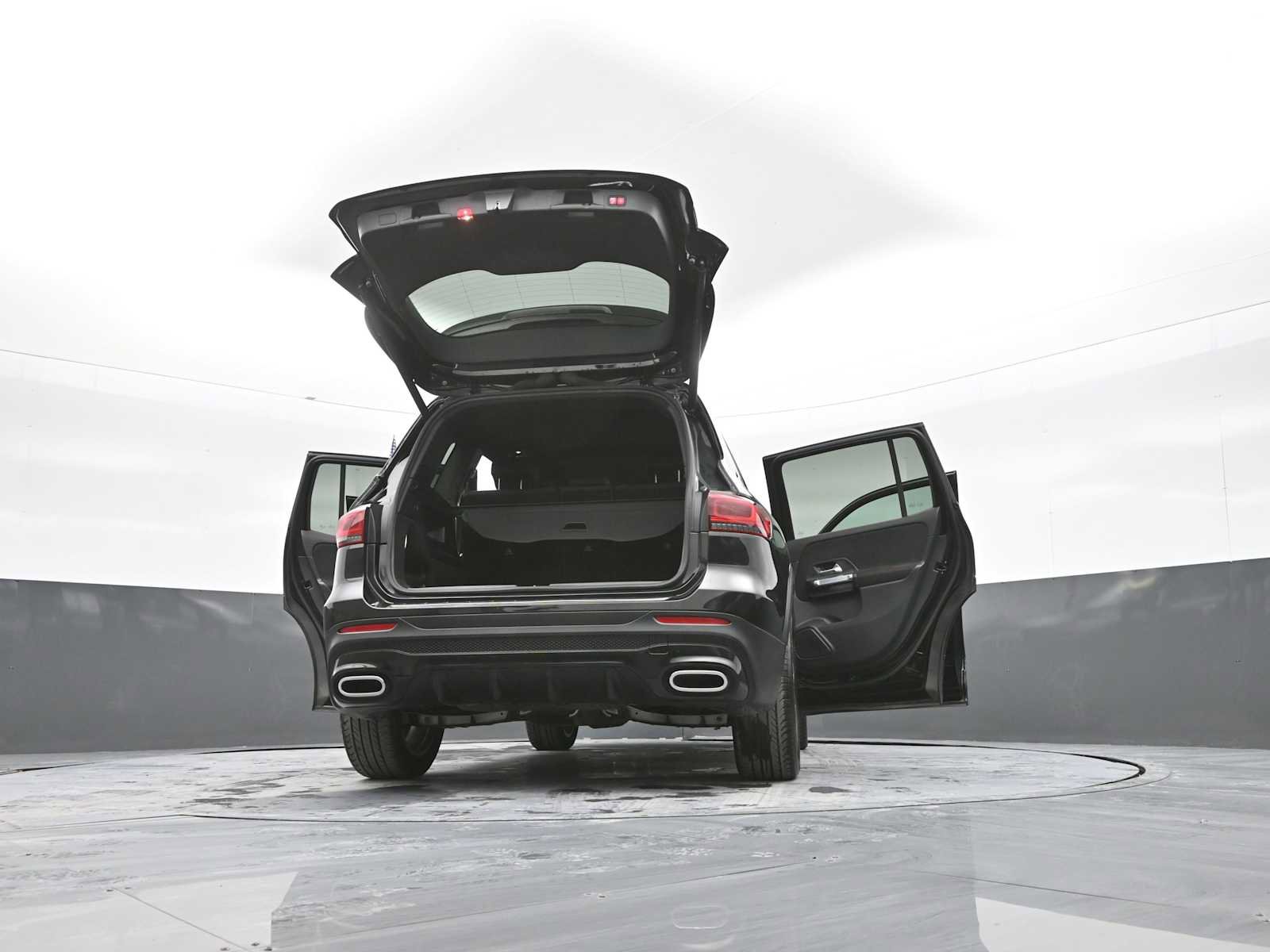 Used 2022 Mercedes-Benz GLB 250 4MATIC image 47