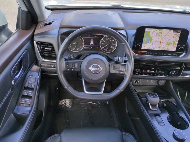 Used 2023 Nissan Rogue SL w/ SL Premium Package image 15