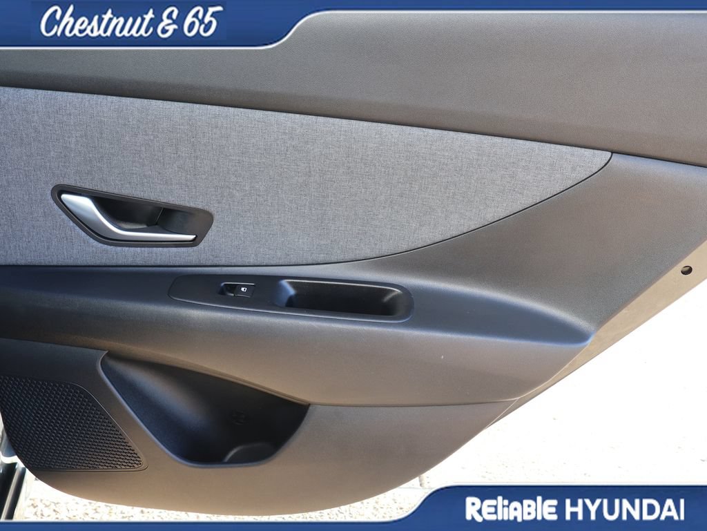 Certified 2024 Hyundai Elantra Limited FWD image 11