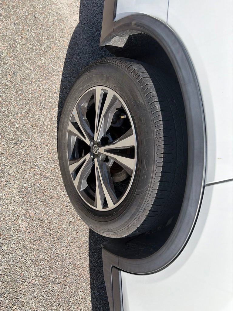 Used 2020 Nissan Rogue SV w/ Premium Package AWD/4WD image 7
