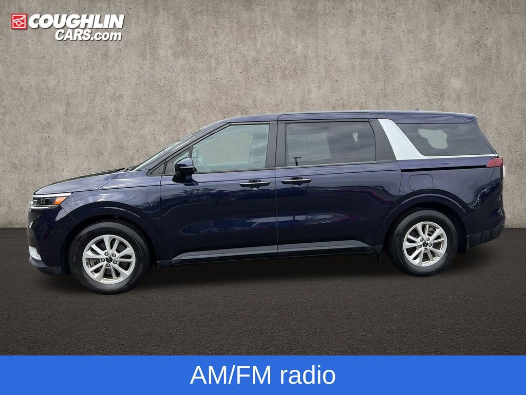 Used 2024 Kia Carnival LX FWD image 5