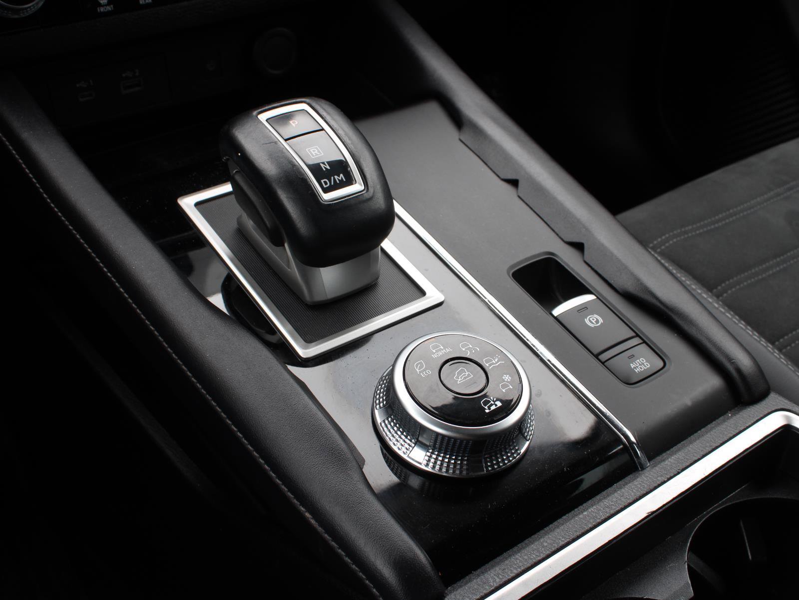 Used 2022 Mitsubishi Outlander SE image 14