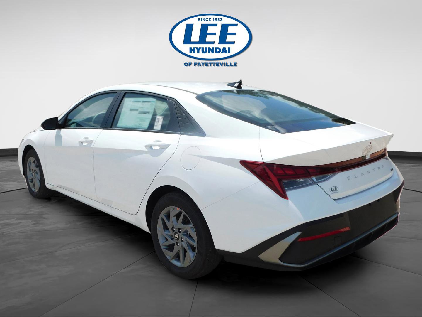 New 2025 Hyundai Elantra Blue image 3