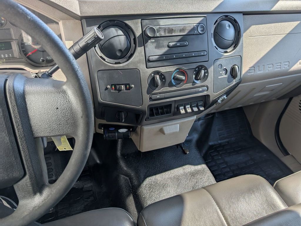 Used 2009 Ford F350 XL image 26