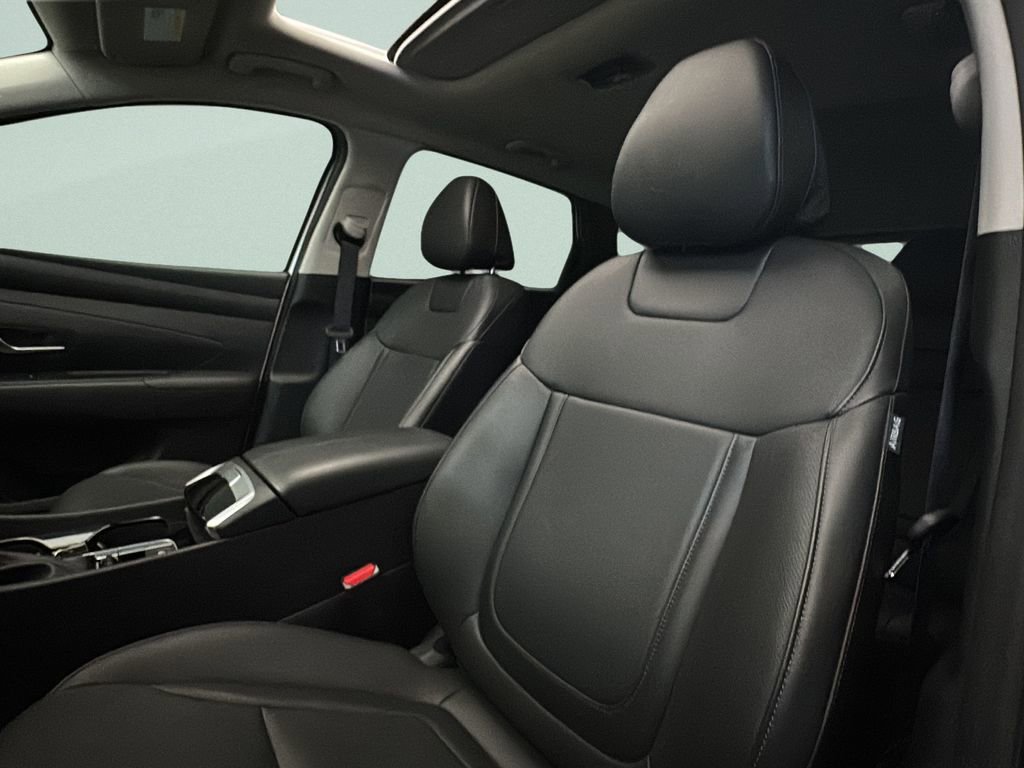 Certified 2025 Hyundai Tucson SEL image 9