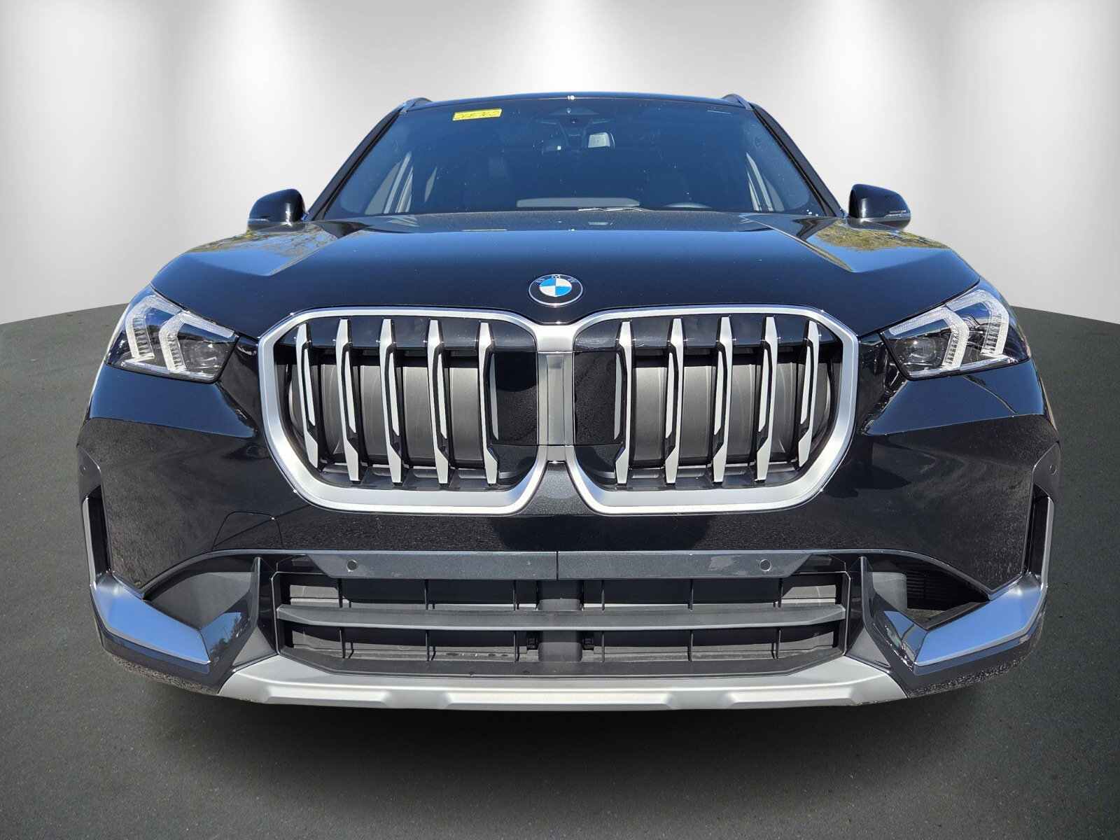 New 2026 BMW X1 xDrive28i w/ Convenience Package image 2