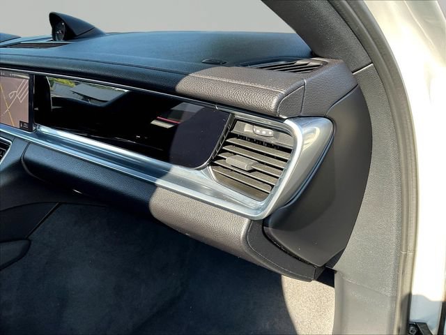 Used 2021 Porsche Panamera RWD image 27