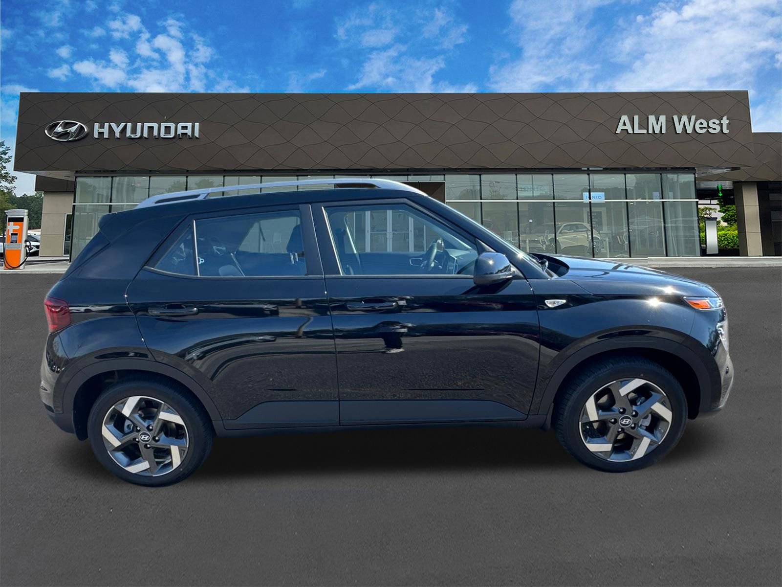 New 2026 Hyundai Venue SEL FWD image 5