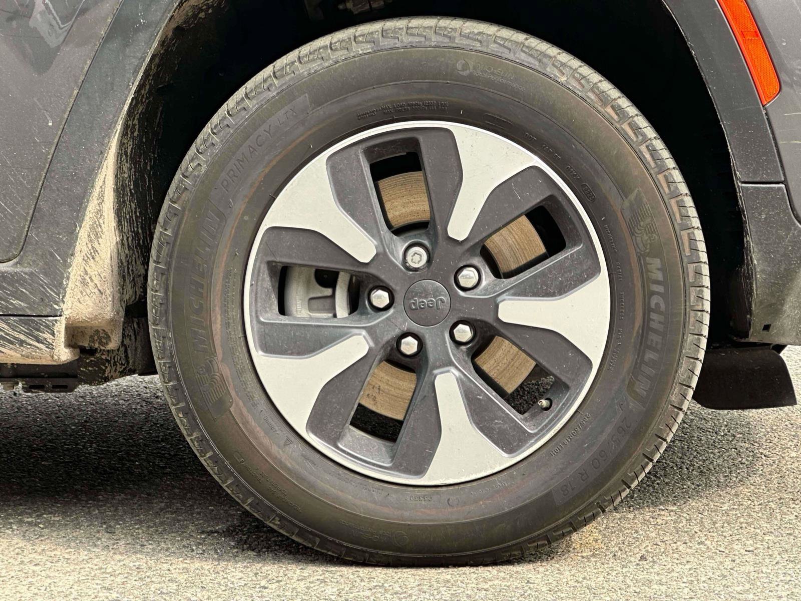 Used 2023 Jeep Grand Cherokee 4WD 4xe image 7