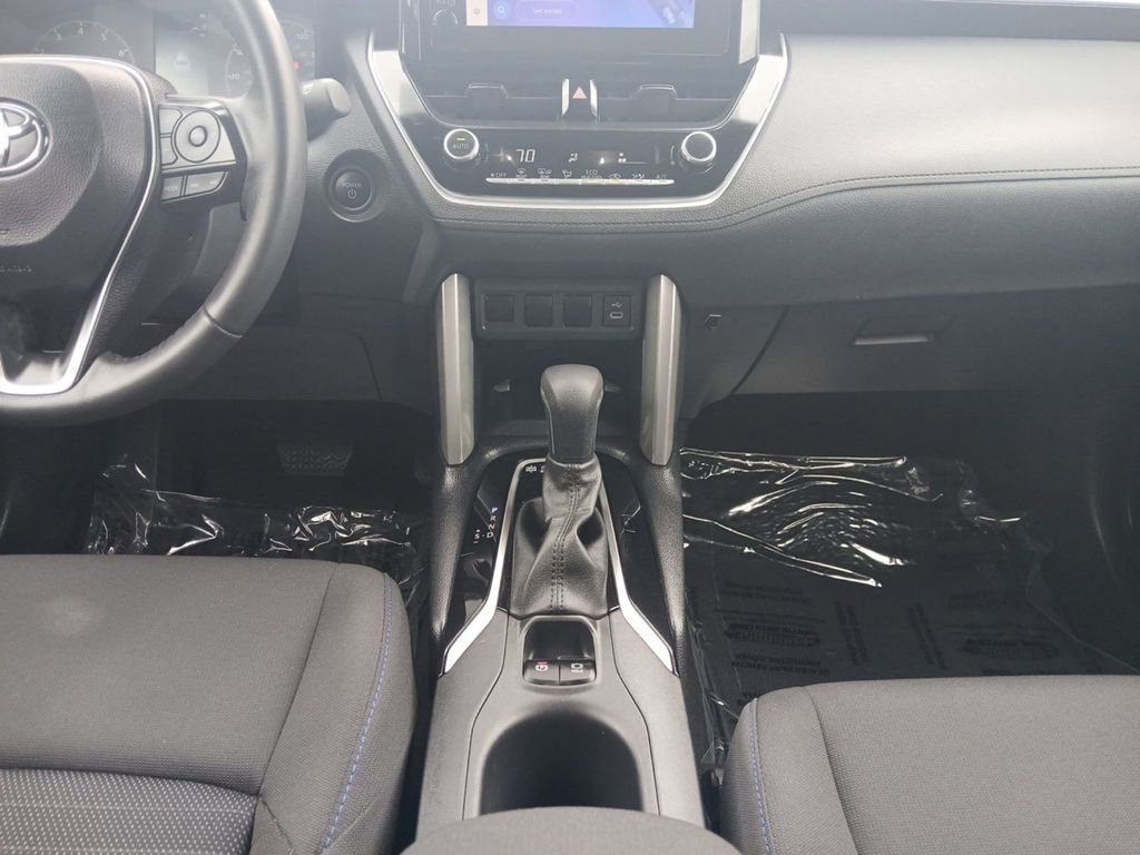 Used 2024 Toyota Corolla Cross AWD Hybrid image 11