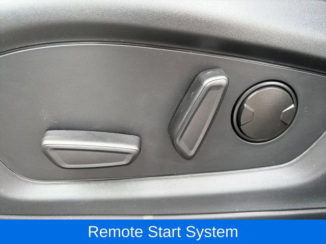 Used 2024 Ford Explorer XLT w/ Equipment Group 202A AWD/4WD image 18