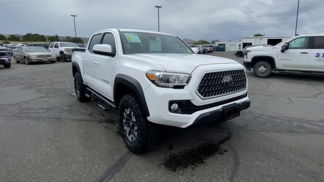 Used 2019 Toyota Tacoma TRD Off-Road AWD/4WD image 2
