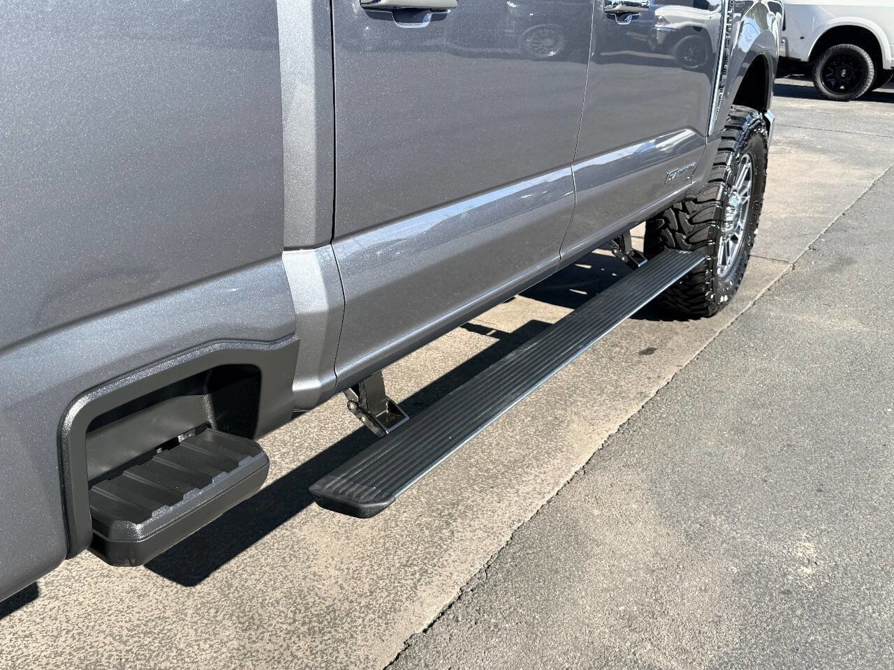 Used 2025 Ford F250 Lariat w/ Lariat Ultimate Package image 16