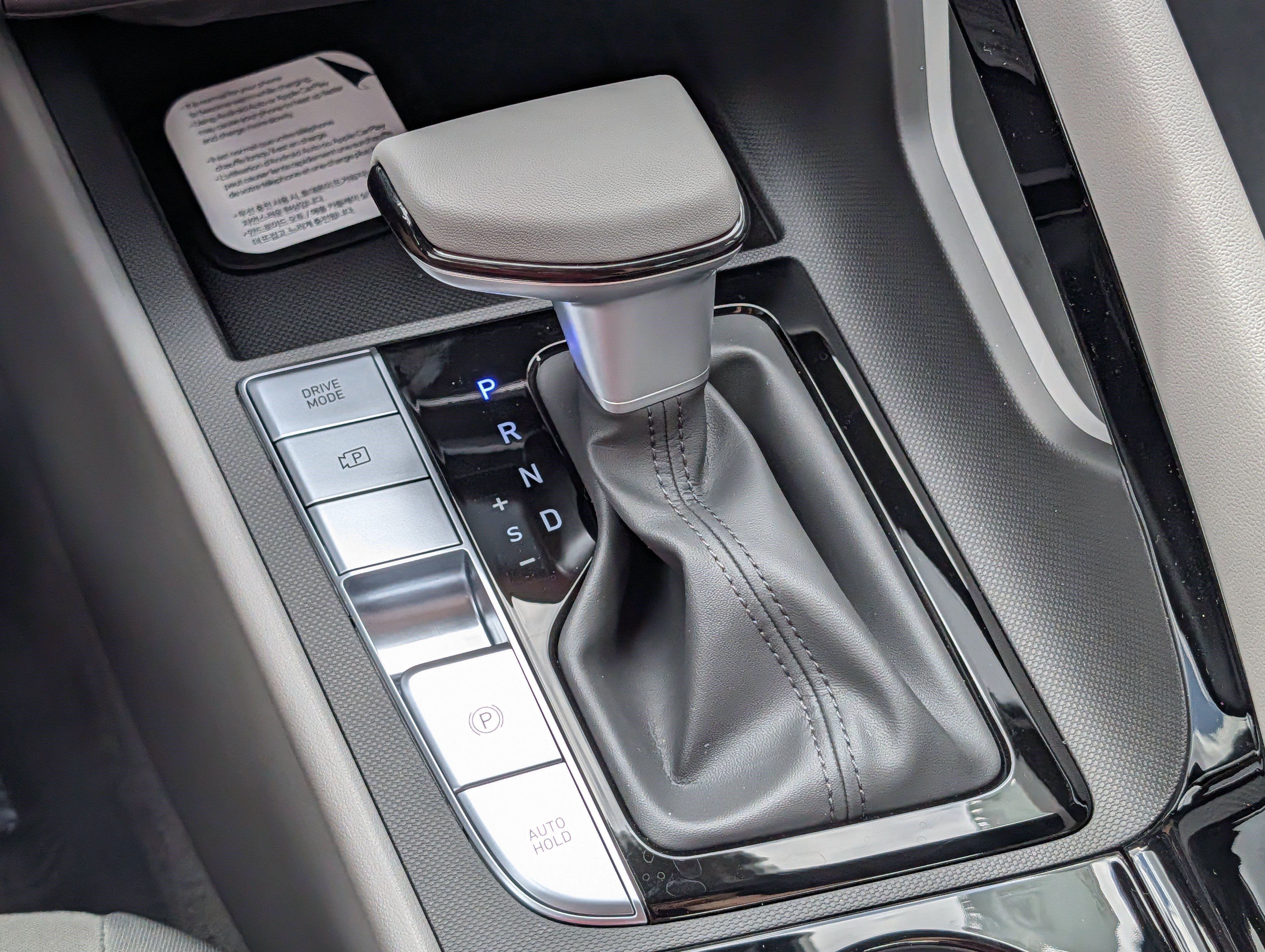 New 2026 Hyundai Elantra SEL Sport FWD image 14
